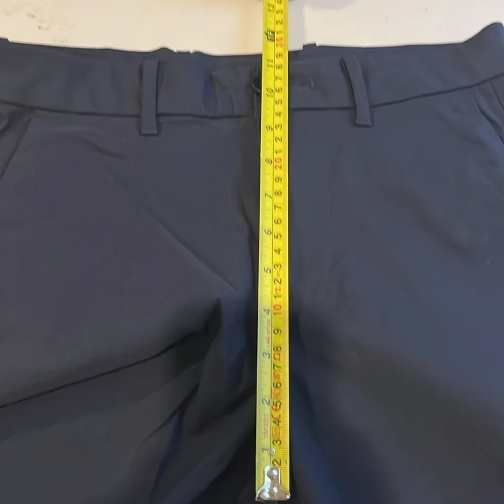 GAP men’s navy blue slacks / pants. Slim tech. Size 28 x 28